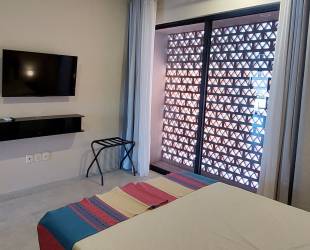 Nirù D201 [Scenic View]